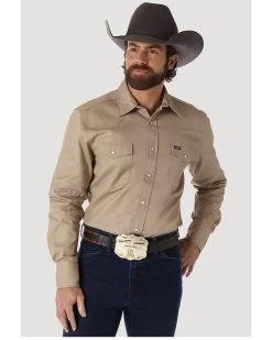 Wrangler Men's Solid Cowboy Cut Firm Finish Long Sleeve Work Shirt
