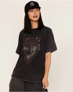 Cleo + Wolf Women's Oversized Wolf Graphic Tee