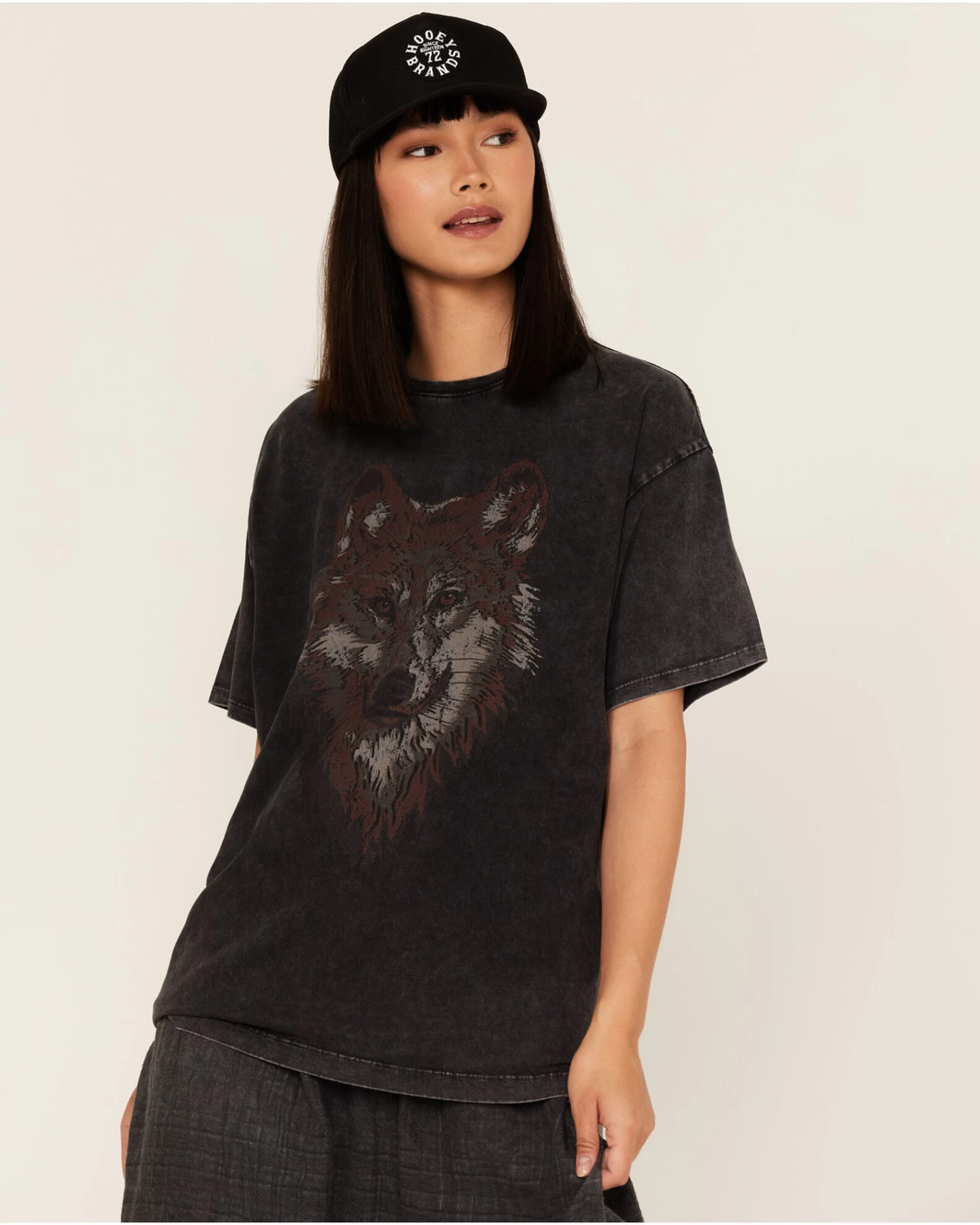 Cleo + Wolf Women's Oversized Wolf Graphic Tee 1 Cleo + Wolf Women's Oversized Wolf Graphic Tee