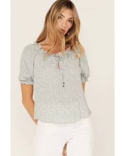 Jolt Women's Ditsy Floral Print Short Puff Sleeve Ruffle Shirt 6 Jolt Women's Ditsy Floral Print Short Puff Sleeve Ruffle Shirt -Western Chic Shop 2000371506 341 P3