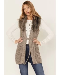 Shyanne Women's Metallic Sweater Vest