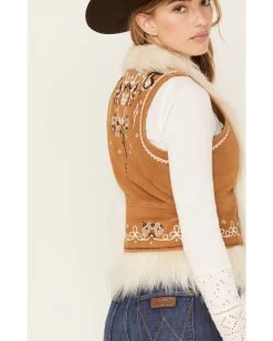 Shyanne Women's Fur Trim Embroidered Vest -Western Chic Shop 2000380670 255 P4