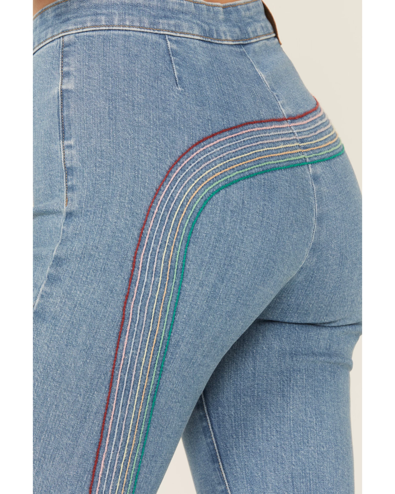 Lee Women's Light Wash High Rise Rainbow Super Flare Jeans 4 Lee Women's Light Wash High Rise Rainbow Super Flare Jeans - Image 4